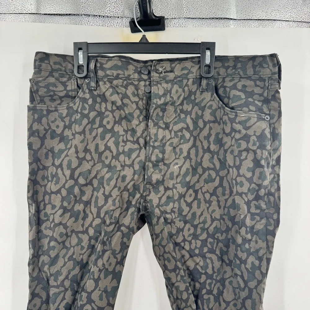Levi’s 501 camo green jeans pants W42 L32